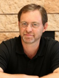 Yakir  Paz
